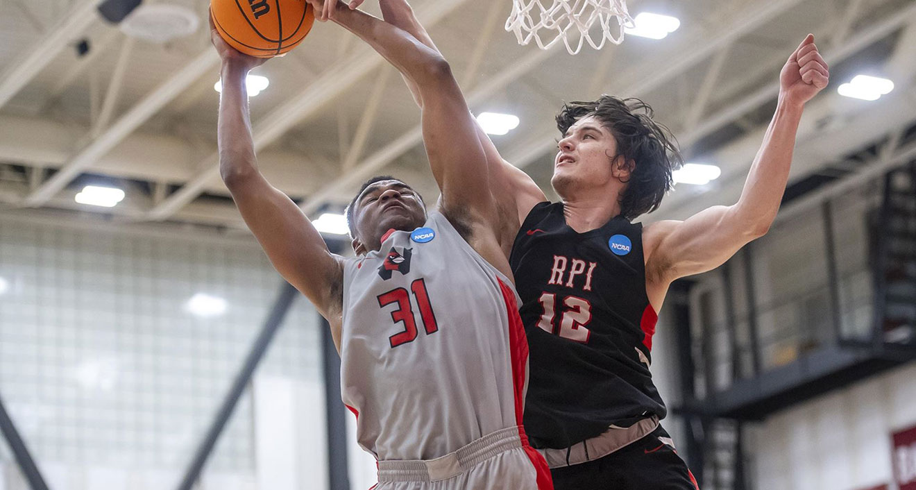 Jordan James ’22 had a field goal percentage of 73 percent during the 2021-22 season.