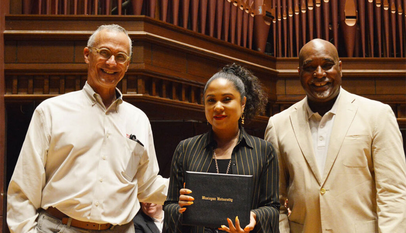 Angela Mae Yee ’97, host of Power 105.1’s The Breakfast Club, received a Distinguished Alumni Award.