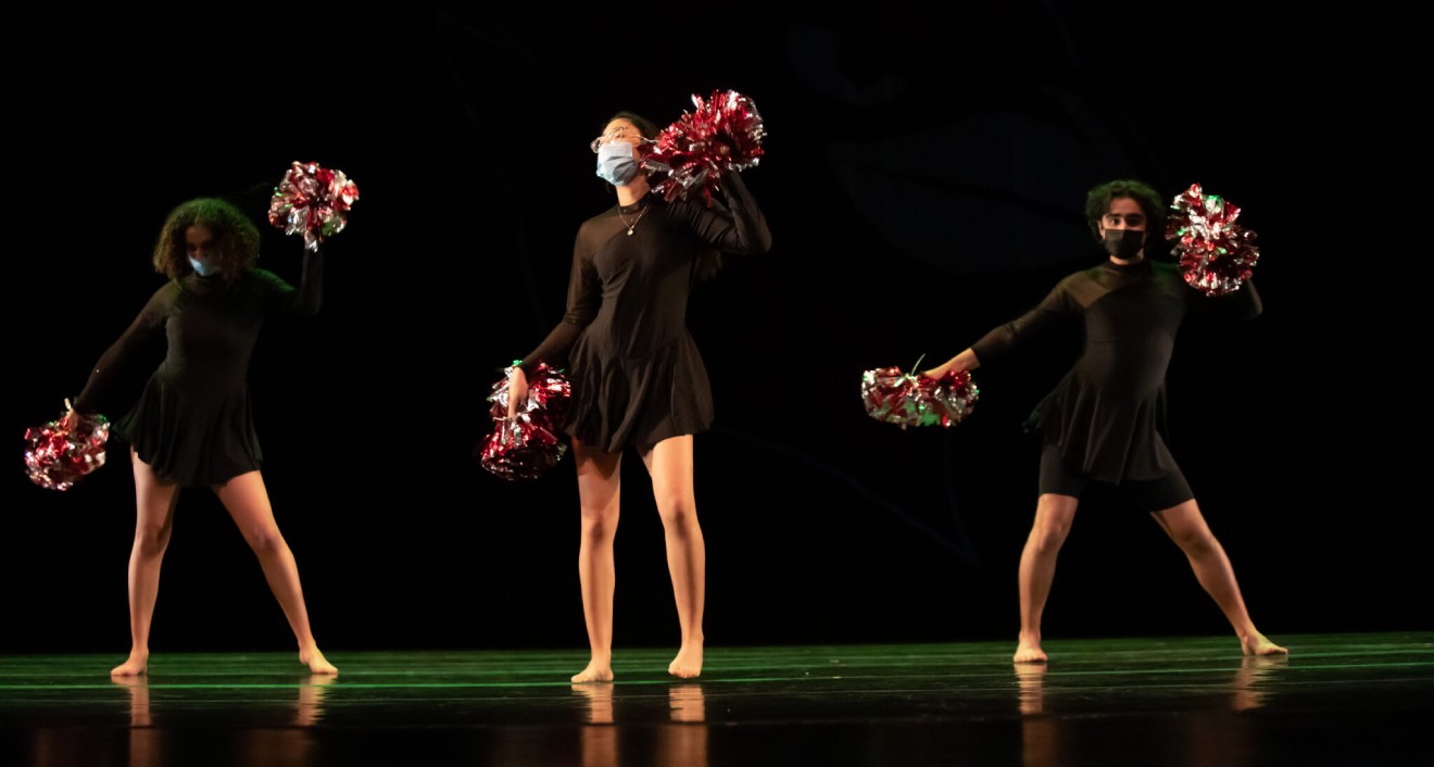 “We Move” by Stephanie Aka ’24.