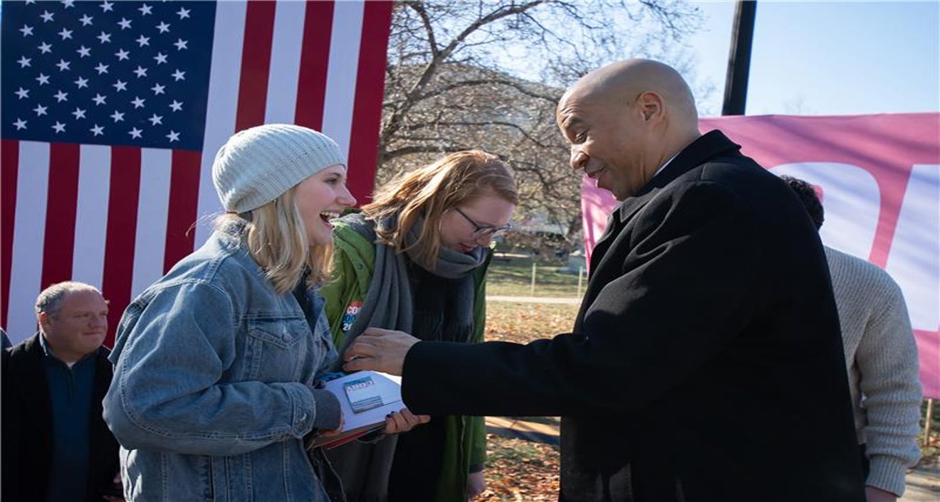 Hazel Allison-Way ’24, who volunteered on Cory Booker’s 2020 presidential campaign, joined the New Jersey senator when he filed for New Hampshire’s presidential primary. Photo courtesy Hazel Allison-Way ’24.