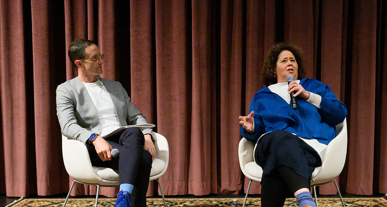 Playwright, actor, and educator Anna Deavere Smith Hon. ’97 (right) in conversation with Director of the Center for the Arts Joshua Lubin-Levy ’06 (left) after Deavere Smith’s first public staged reading of her new work This Ghost of Slavery. (Photo by Mark W Brendel)