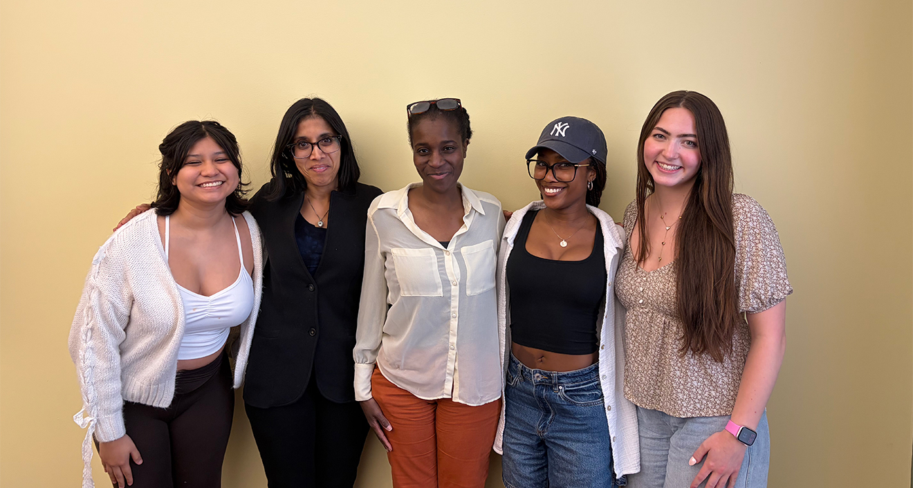 Faculty and students in Usdan Center for talk