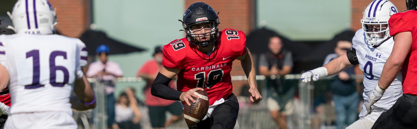 Football player on Homecoming Family Weekend