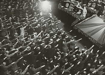 army raising right hands