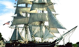 19-centurty whaling ship