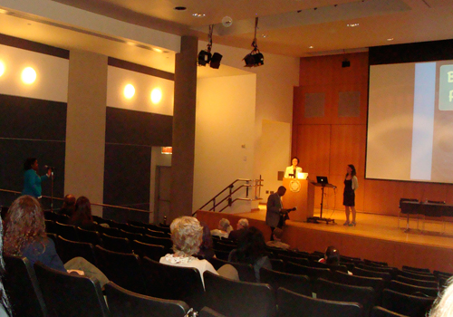 WesWis at a NEURON conference lecture.